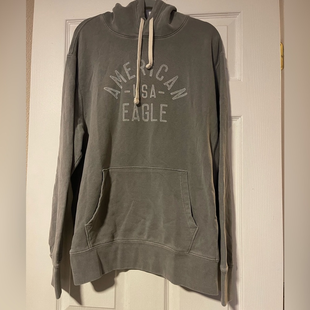 American Eagle Outfitters Men's grey Hoodie Sweater